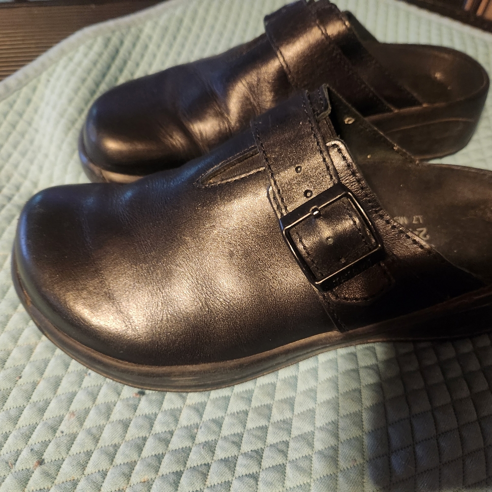Birkinstock Boston Black Leather Clogs